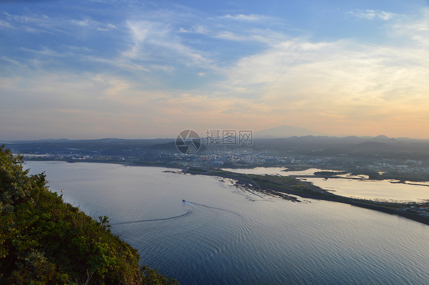 韩国城山日出峰观景俯视眺望全景图片