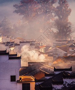 秋天晨雾中的山村 婺源石城晨雾景观 背景图片