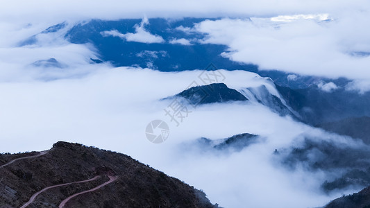 四川牛背山云海盘山公路背景图片