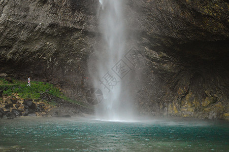 雁荡山悬崖峭壁温州乐清雁荡山瀑布背景