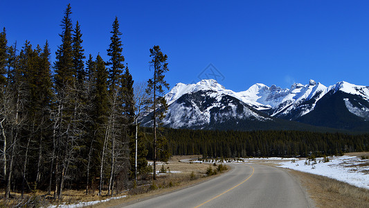 banff加拿大班夫国家公园雪山风景照背景