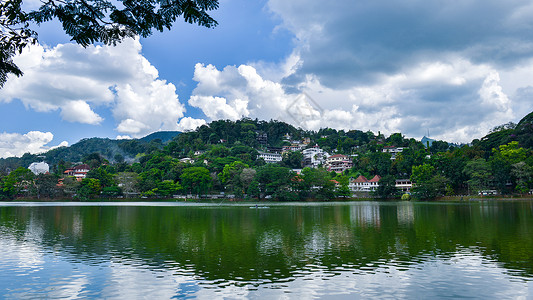 哈巴娜拉生态村背景