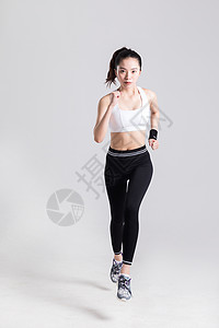 健身运动跑步奔跑的年轻女性高清图片