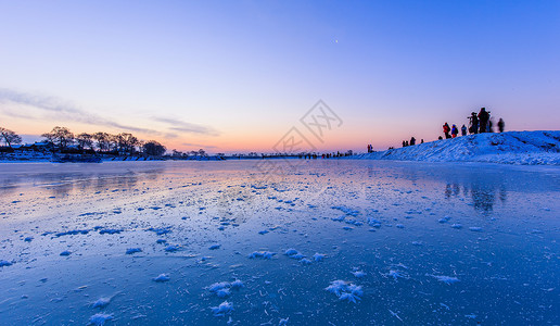 冬天美丽的雪景 图片