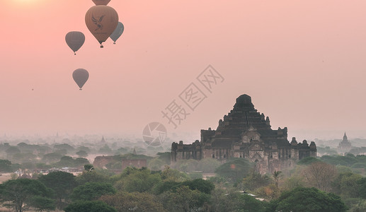 缅甸佛塔与热气球 缅甸旅游背景图片