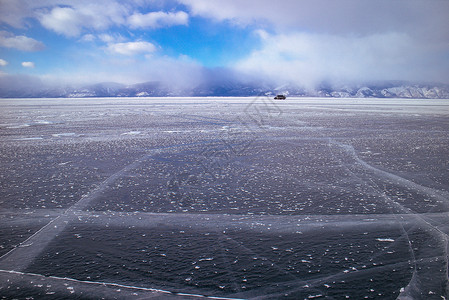 冬季贝加尔湖冰封美景背景图片