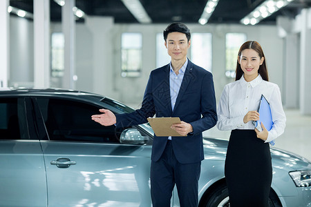 回收二手车汽车销售服务人员介绍汽车背景
