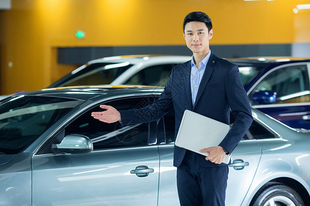 经销商授权汽车销售服务人员介绍汽车背景