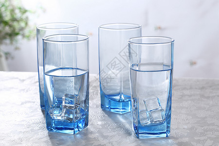 蓝色水壶凉杯 水杯背景