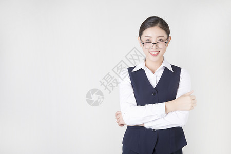 戴眼镜的商务女性图片