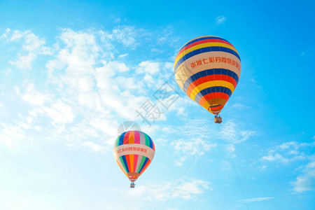 热气球图片张掖七彩丹霞热气球背景