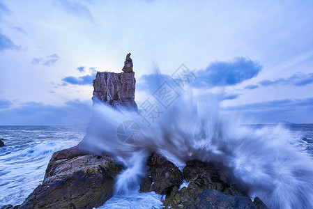 波浪石将军石巨浪背景