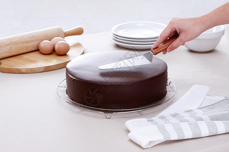 蛋糕女孩制作巧克力蛋糕背景