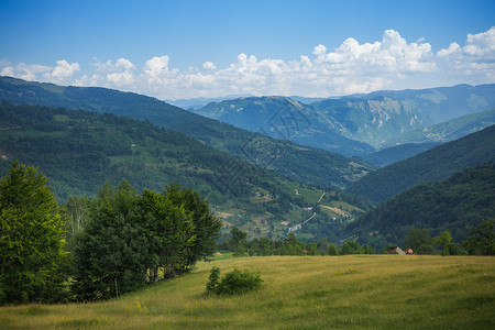 黑山共和国山里的自然风光背景