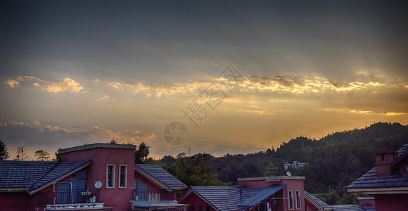 夕阳云彩背景图片