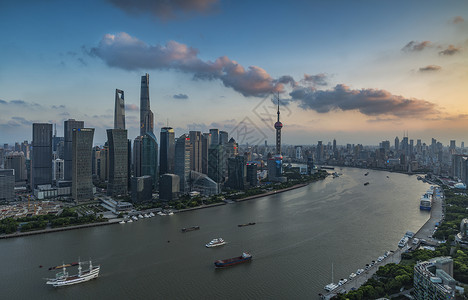 上海北外滩城市建筑风光背景图片