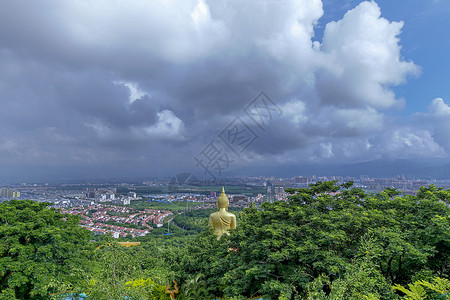 释迦佛三圣像西双版纳大佛寺背景