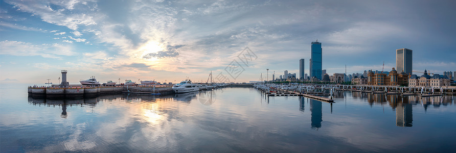 大连东港海上城市建筑背景