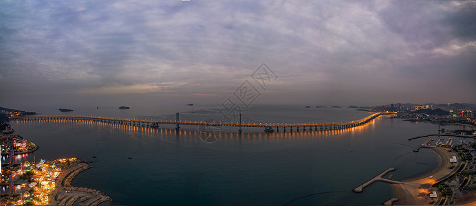 中国风城市插画现代城市大连星海湾大桥背景