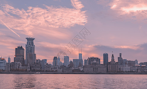 外滩建筑群夕阳下的上海百年万国建筑背景