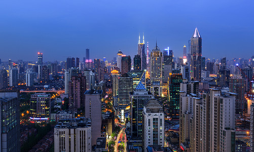 高楼林立的上海城市夜景风光图片