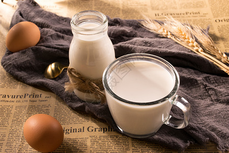 一杯奶美味营养早餐背景
