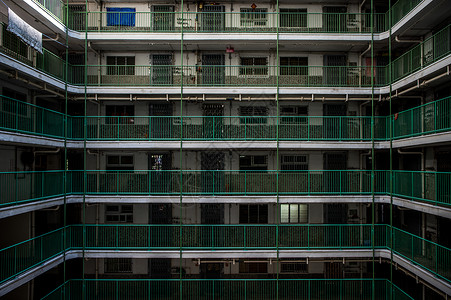 香港美少女组合香港居民楼内部背景