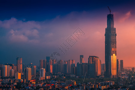 黄昏下的武汉城市风光图片