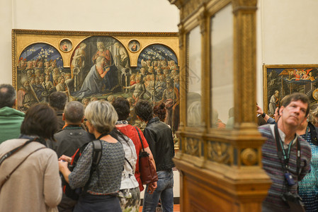 意大利美术馆意大利佛罗伦萨世界著名的乌菲兹美术馆背景