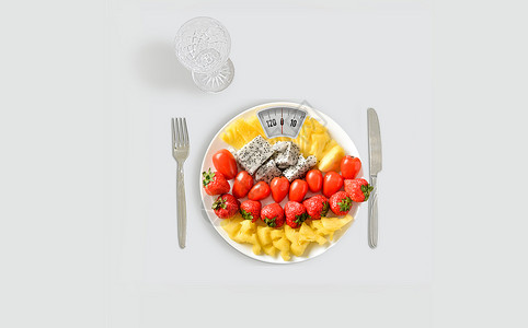 装满食物盘子日常减肥设计图片
