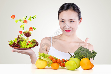 美女与食物合理健康饮食设计图片