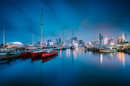 青岛海边城市夜景图片