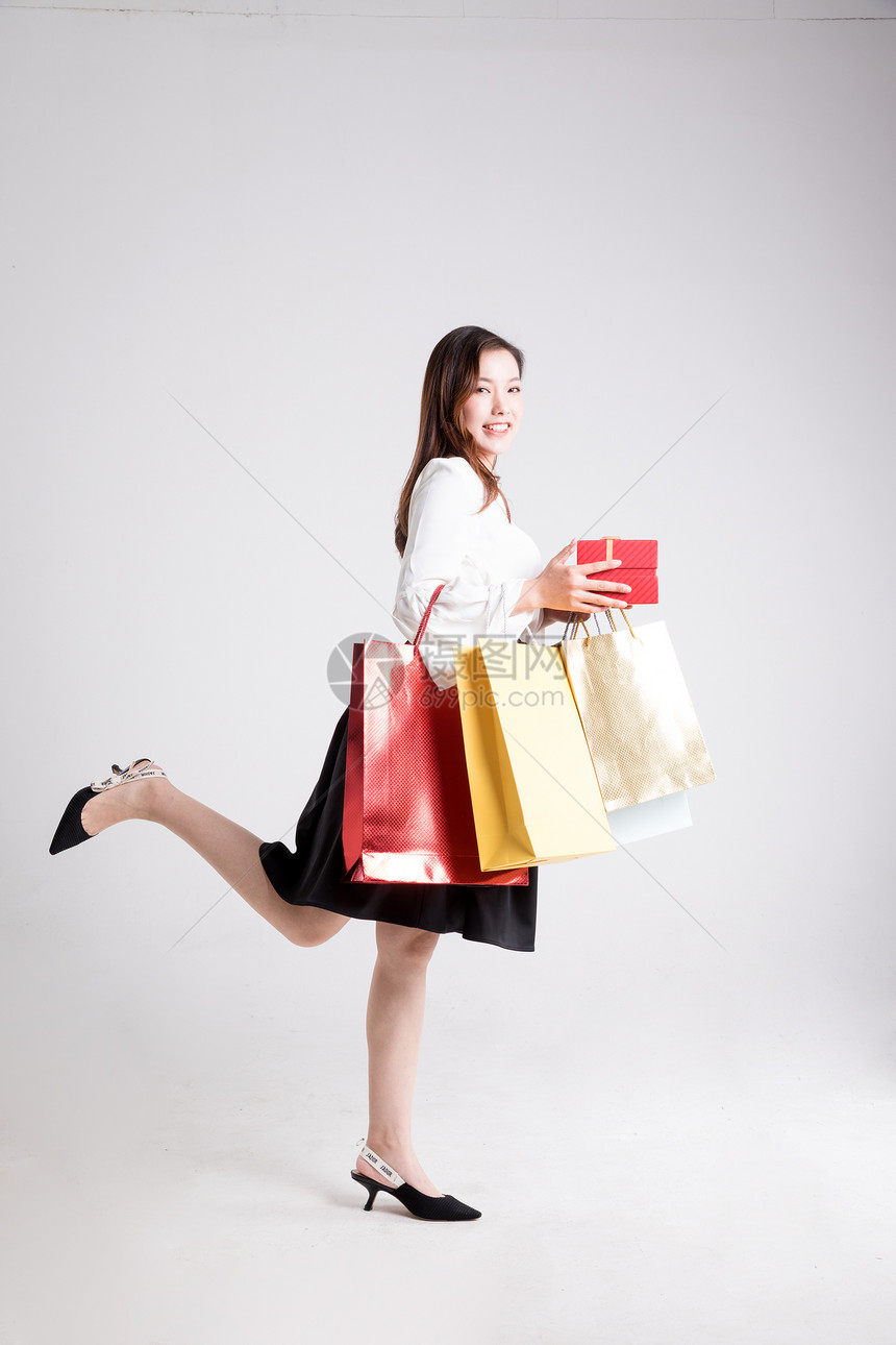 女性手提购物袋图片