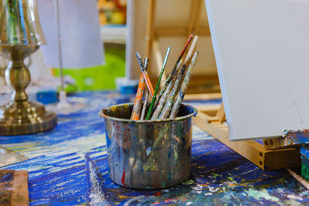 蜡笔盒DIY油画画室绘画工具背景