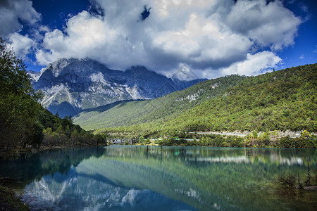 美丽香格里拉稻城亚丁风光背景