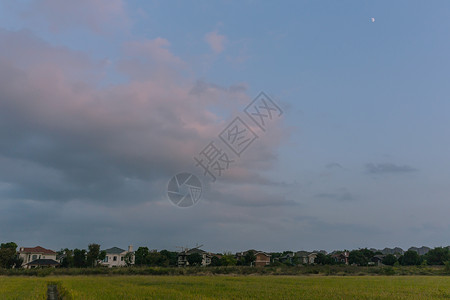 田间风光秋日黄昏下的田园风光背景