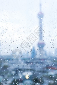 雨滴朦胧中的东方明珠背景图片