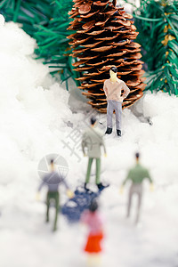卡通松树松果圣诞装置雪地里小人和大松果背景