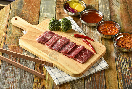 火锅桌食材牛肉背景