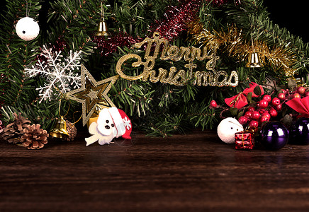 可爱松树装饰圣诞快乐背景
