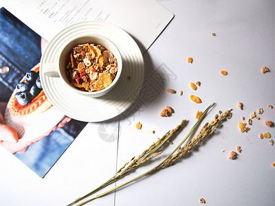 燕麦与书早餐燕麦背景