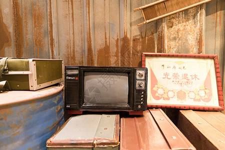 老式黑白电视机背景图片