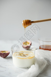 酸奶蜂蜜北欧风百香果酸奶背景