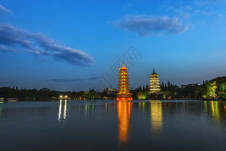 盛夏夜晚桂林杉湖夜色背景