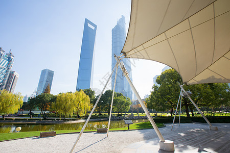 上海地标公园与高楼大厦图片