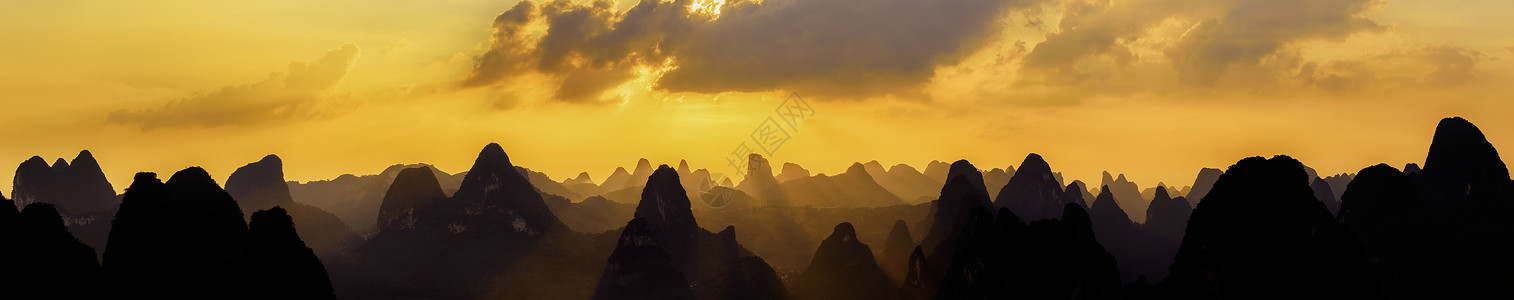 日落山脉全景背景图片