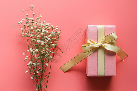 粉色背景情人节礼物背景图片