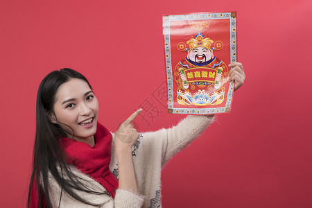 春节海报装饰手拿新年装饰的女性背景