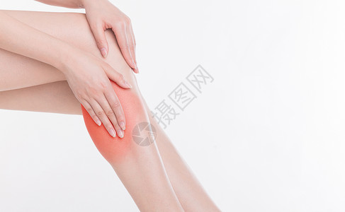 居家女性自拍腿疼的女性设计图片