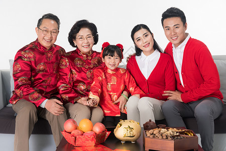 春节全家人客厅团聚背景图片